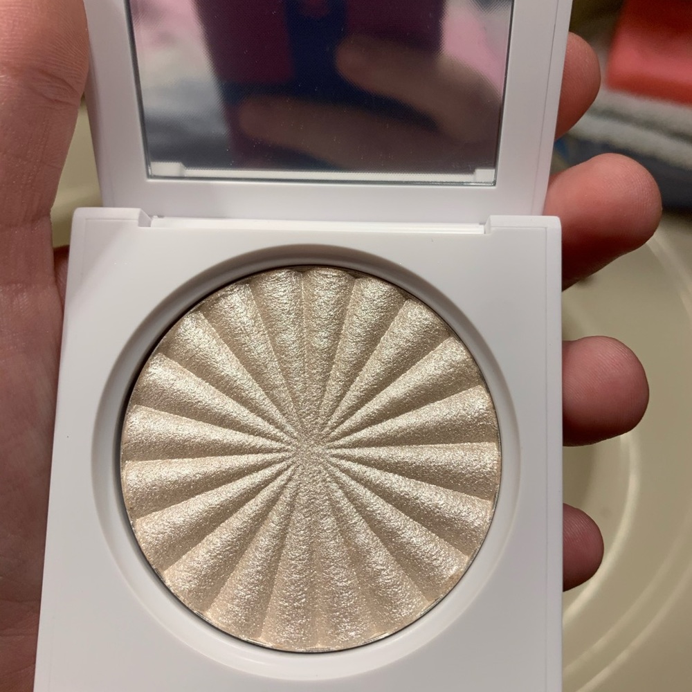 Ofra highlighter